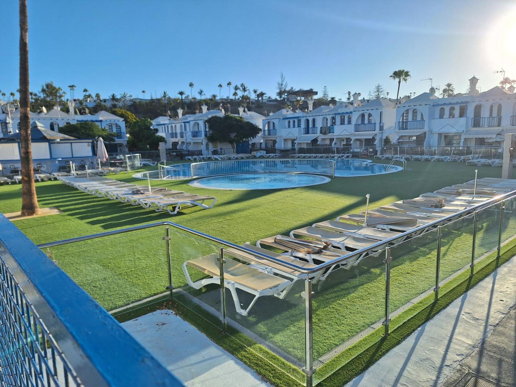 Poolfront Bungalow Playa del Ingles  Exterior photo