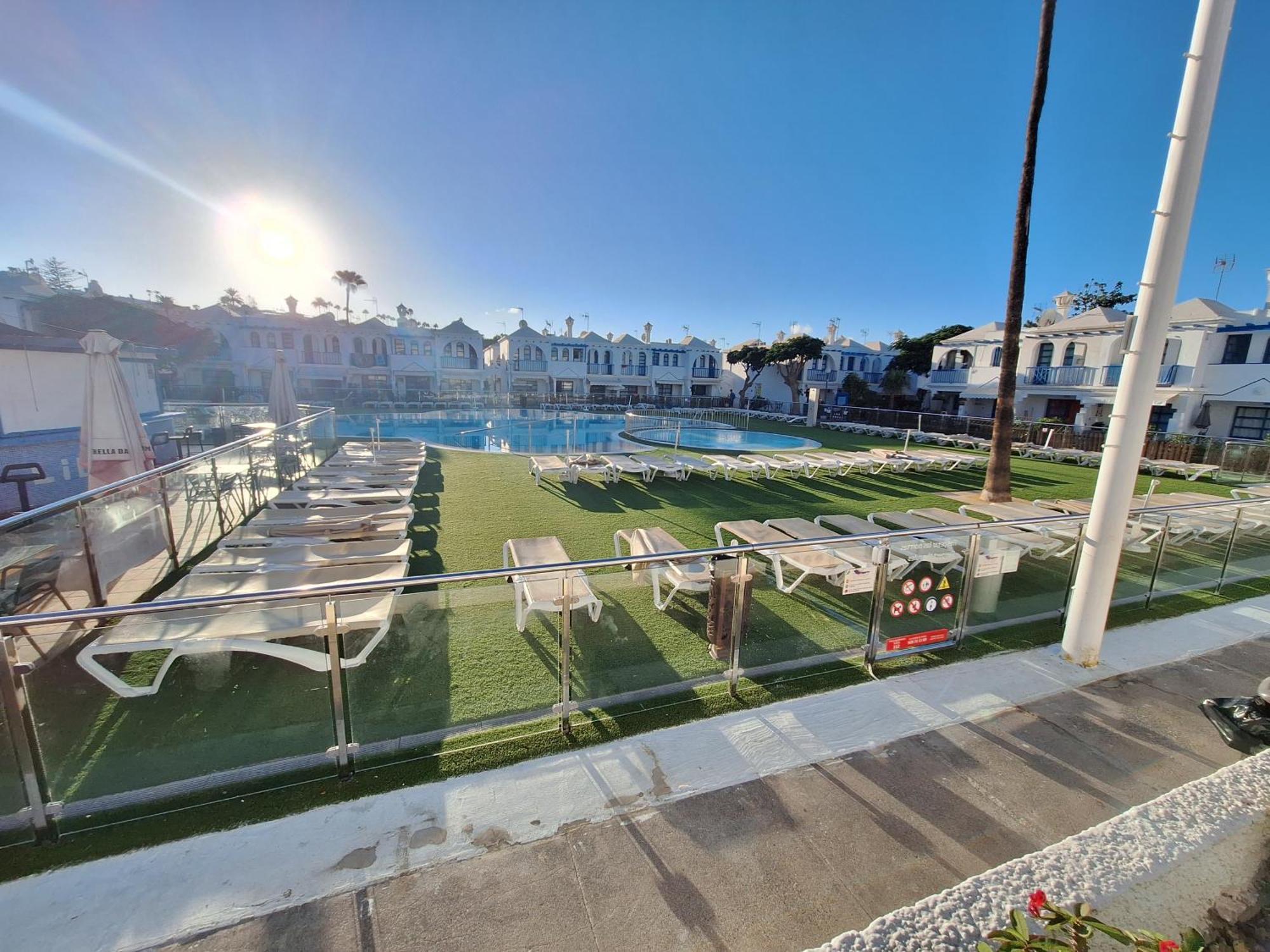 Poolfront Bungalow Playa del Ingles  Exterior photo